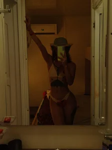 Public de pretty_alana  4 photos