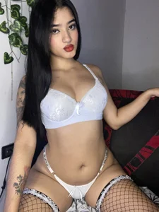 charlotte_9999 🫦💋 Immagine  2