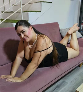 AgathaBloom_ Do you like my dress? Foto 2