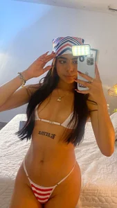 ZoeSweets My sexy body Pic