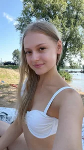 onelovely_alice Public Immagine 