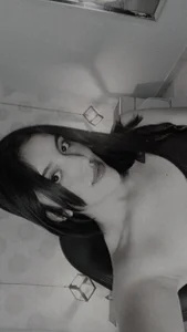 VENUSGREYS1 CUTE WOMAN Foto 6