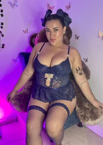 veronica__olsonn 💙tenderness in me 🥵 Kuva 7