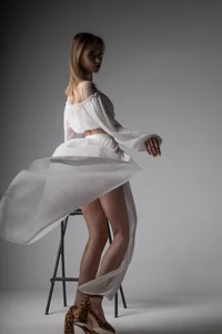 SophieCatty A Visual Journey Bilde