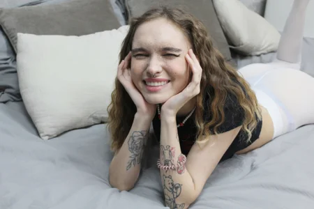 ChloeSunny Public 사진 5