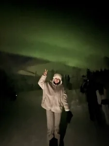 Alirawrz Northern lights Pic 9