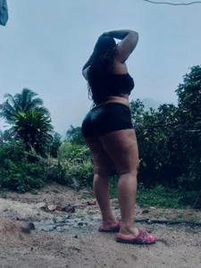 Julieth21_ Public  6টি ছবি