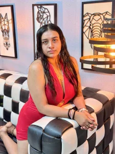 Public od Lunaa_Abril  4 snímek