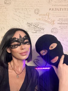 weloves33x Public зображення 3