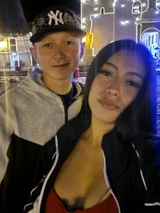 Trixy_and_jthiago Public Pic 2