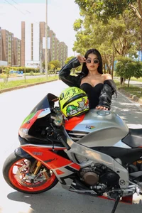 Súbete y No Te Bajes💋 de Melina_Rouge Foto 5