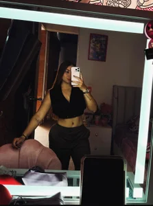 Me!!! 💖​ de HaileyVee  3 Imagens