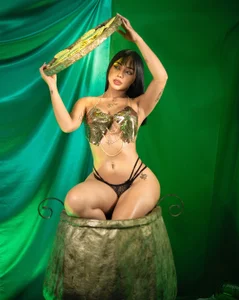 ☘️ Enjoy your day☘️ de maddy_brookss  3 Imagens