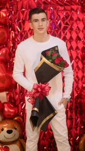 MikaelSlow st valentines Pic 3