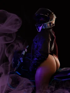 Little_natty_ Mmm Your girl on the motorbike Foto 2