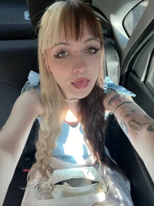 Public de mymeow_miley  5 photos