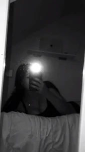 Loveequinn 🖤 Caught myself staring 😌  5টি ছবি