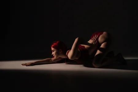 Rina_Red Public Pic 3