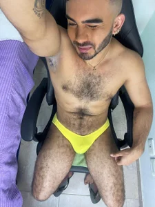 adamhairy Yellow swimsuit Pic