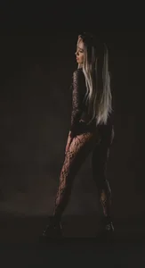 emilly_smith_1 a sexy girl টি ছবি