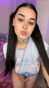 ZuriSaintのLittle Stitchの 4枚の写真