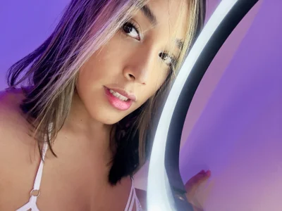 WHAAATTTTTTTTTT Public Pic 8