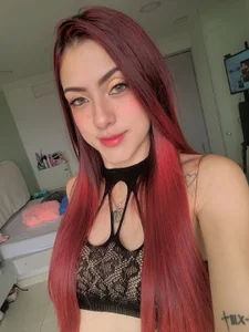 Luna_Raay Dark curves, wicked thoughts, no regrets. Pic 3