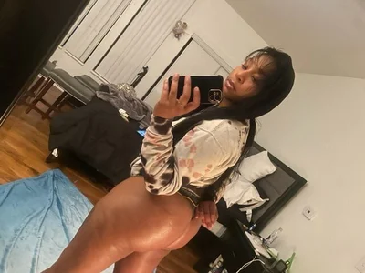 BubblezBooty New Pic