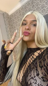 Shantal_Joness Do I like the color black?👀🖤 Pic 2