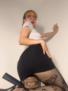 KyliaKath a little of me صورة واحدة|KyliaKath a little of me صورتان|KyliaKath a little of me  2 صور|KyliaKath a little of me  2 صورة