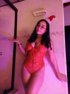 HarleyRedd December Immagine  2