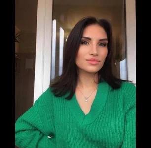 NicoleDunn Public Pic 4