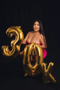 Kendall-Moll 🥳𝔚𝔢 𝔞𝔯𝔢 𝔞𝔩𝔯𝔢𝔞𝔡𝔶 𝔪𝔬𝔯𝔢 𝔱𝔥𝔞𝔫 ❤️‍🔥20𝔨 𝔰𝔬𝔲𝔩𝔰 𝔳𝔦𝔟𝔯𝔞𝔱𝔦𝔫𝔤 𝔴𝔦𝔱𝔥 𝔭𝔩 Pic 6