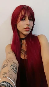 Mimi_Darling_ How does red look on me? 圖片 9