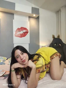 _tamara_priya_ Yellow 💛 Billede 2