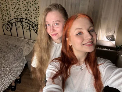 KylaTesar its us Foto 4