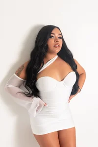 MarianaGarciaa__ DO WE CELEBRATE TOGETHER? 🎈 Immagine  4