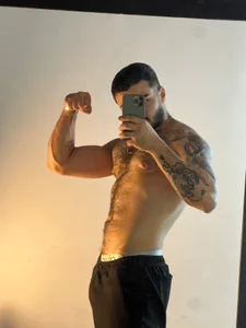 Benjii_Carter1のSEXY BOYの枚の写真