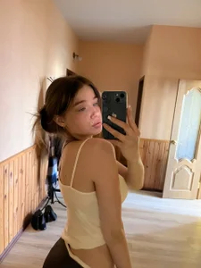 EarthaStinettBetween light and shadow Bild