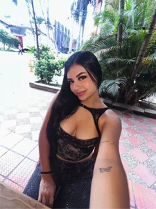 ROXXYBLOOM Public Pic 3