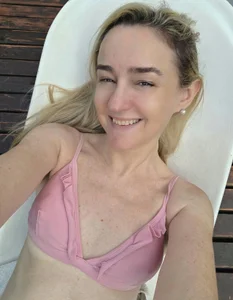 1Sweetnina One hot summer day in the city Hình 2