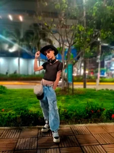 Leo_Glow Public Immagine 