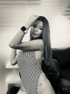 AlondraSoomers Public Pic