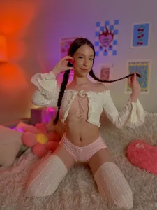 sweetie girl is here for u od Yasmin_Kass  6 snímek