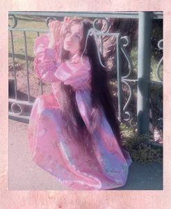 Sofagreen_ ಇ. A ROMANTIC WALK W U ಇ. صورة واحدة|Sofagreen_ ಇ. A ROMANTIC WALK W U ಇ. صورتان|Sofagreen_ ಇ. A ROMANTIC WALK W U ಇ.  2 صور|Sofagreen_ ಇ. A ROMANTIC WALK W U ಇ.  2 صورة