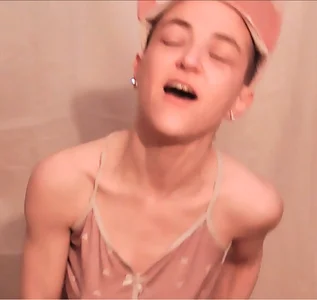 ThirstyKawaii Public Pic 4