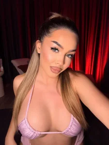 Public od LisetteLuxe  snímek