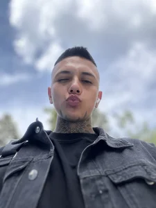 _PhillipBrown sexy and strong commons  2. fénykép