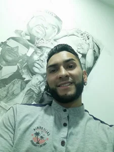 rolobot unos selfies  2টি ছবি