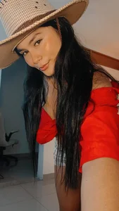 Miiaa_jones sexy cowgirl Pic 2